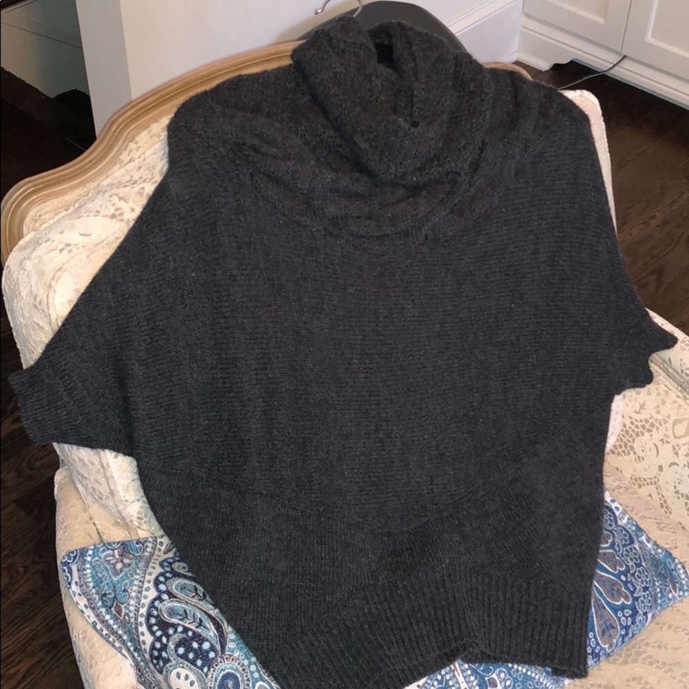 Vince sweater, size xs